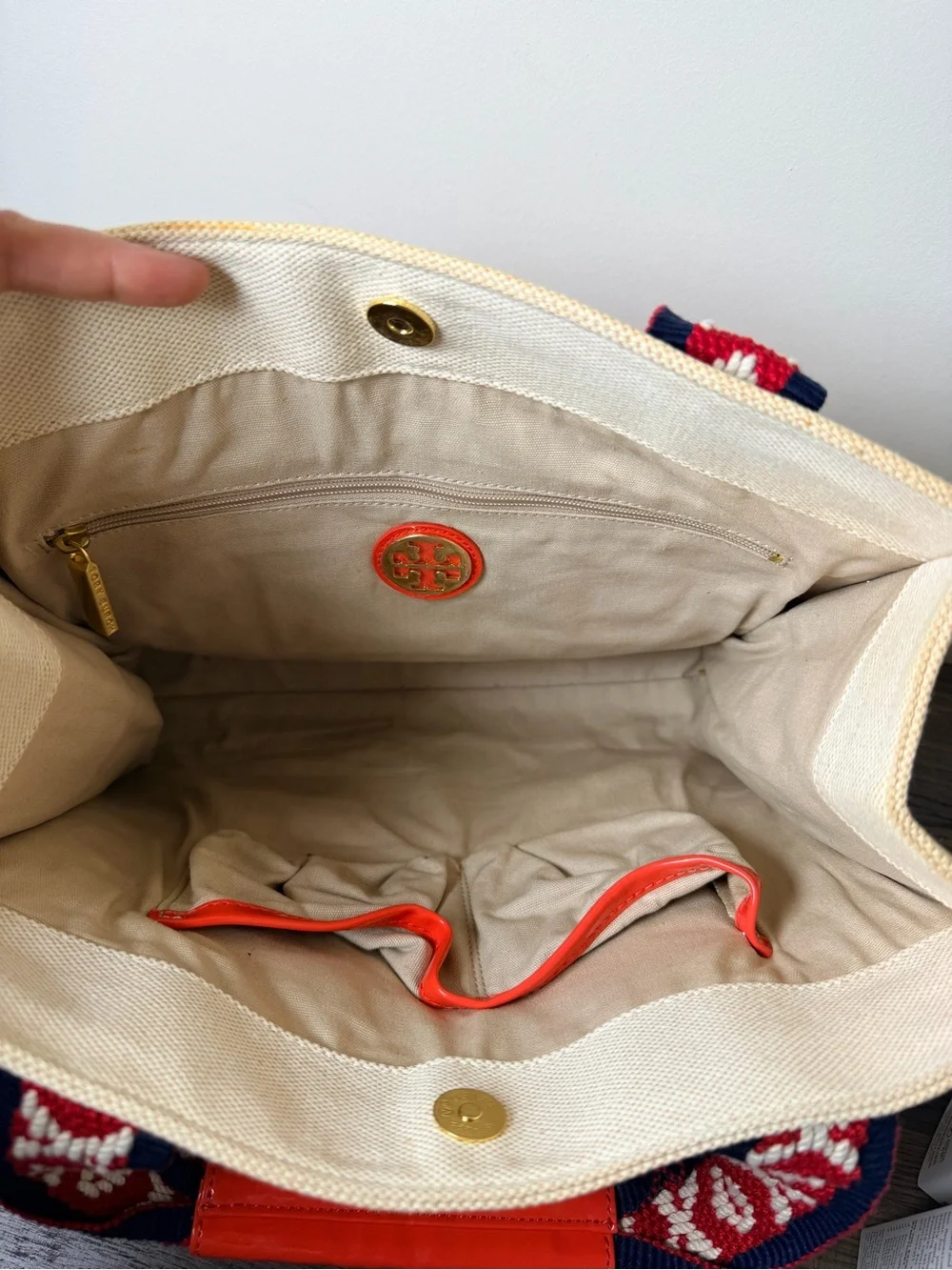 Tory Burch canvas bag with Spoiledchild Collagen, Beauty of Joseon, NARS, Stila